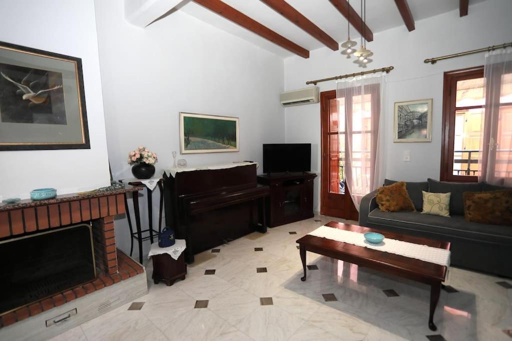 Angelina'S House Villa Resmo Dış mekan fotoğraf