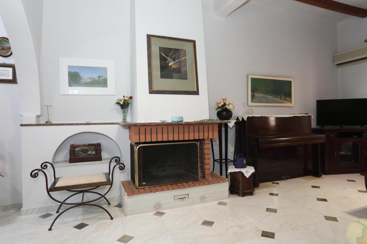 Angelina'S House Villa Resmo Dış mekan fotoğraf